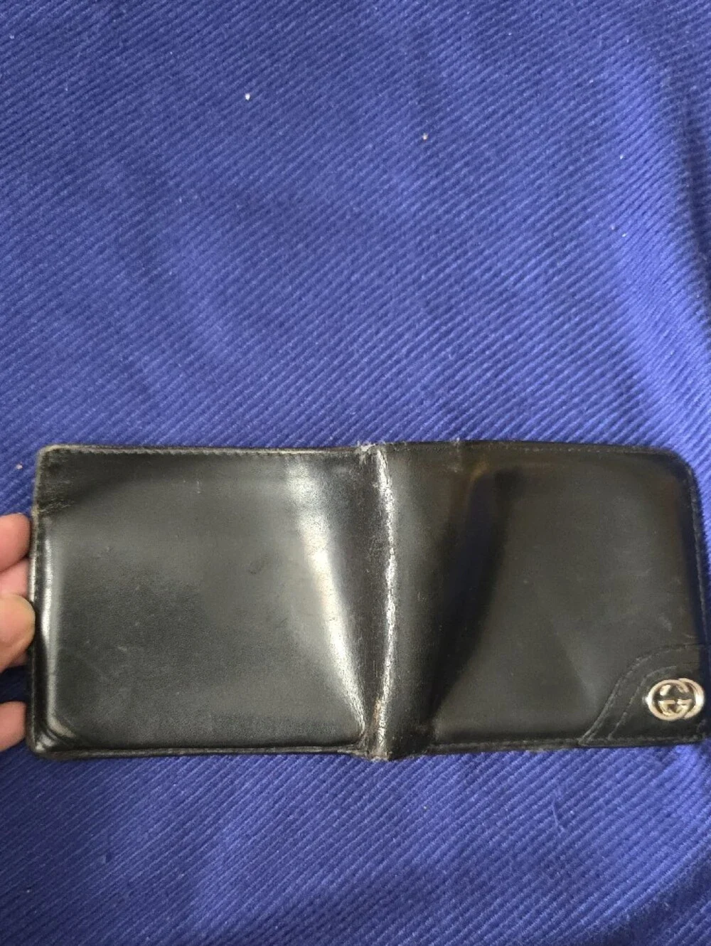 Gucci Black Leather Men's Wallet with Gold Interlocking G